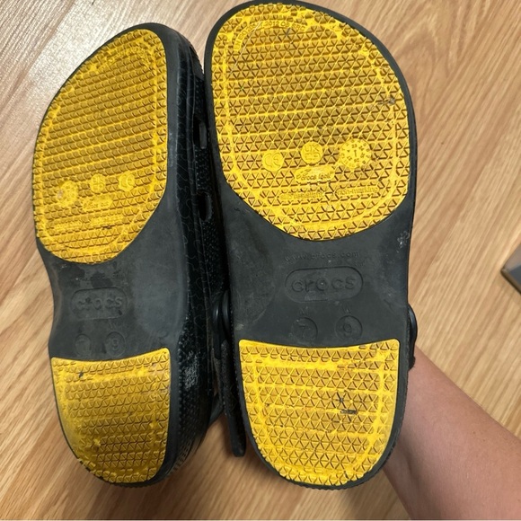 Crocs Batman Velcro Back Strap Men’s 7 Womens 9 Black Clog Slip On Shoes - Picture 7 of 7